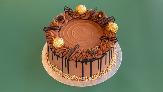 Lux' Ferrero Rocher Cake